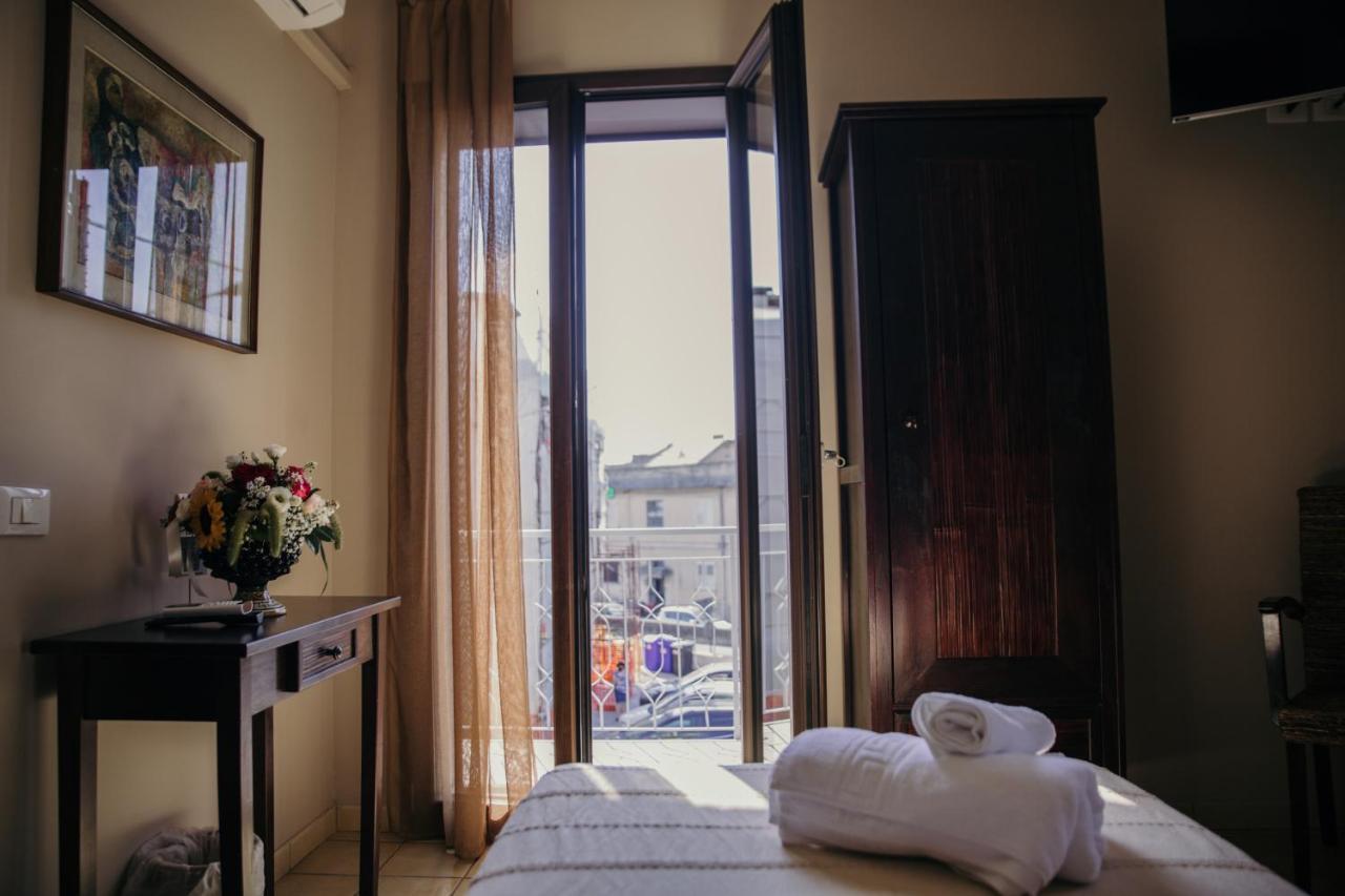 Le Antiche Colonne Bed & Breakfast Cinquefrondi Dış mekan fotoğraf