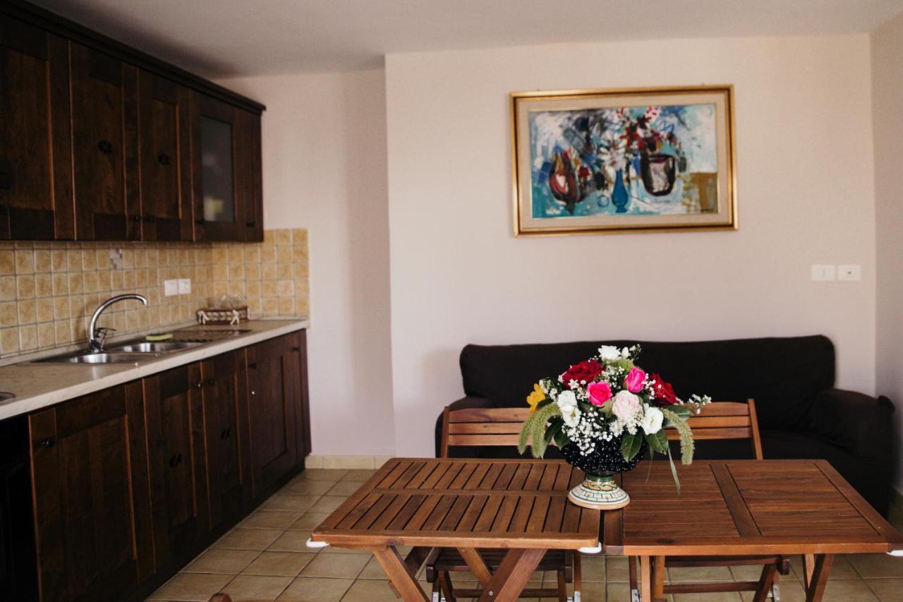 Le Antiche Colonne Bed & Breakfast Cinquefrondi Dış mekan fotoğraf